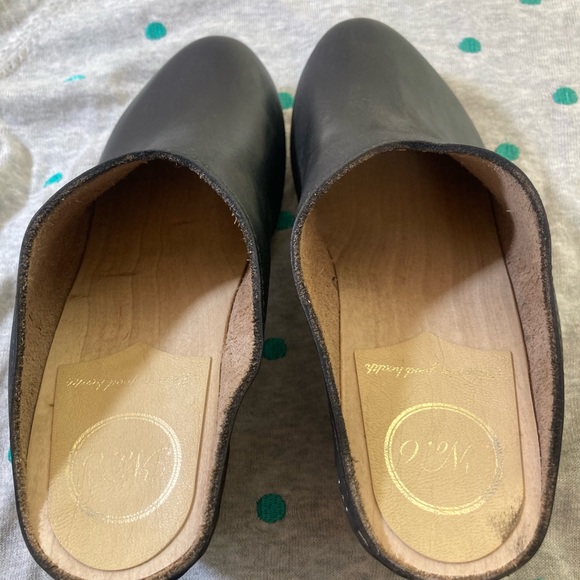 💙No.6 New School Clog On Wedge Black Leather - Picture 9 of 13